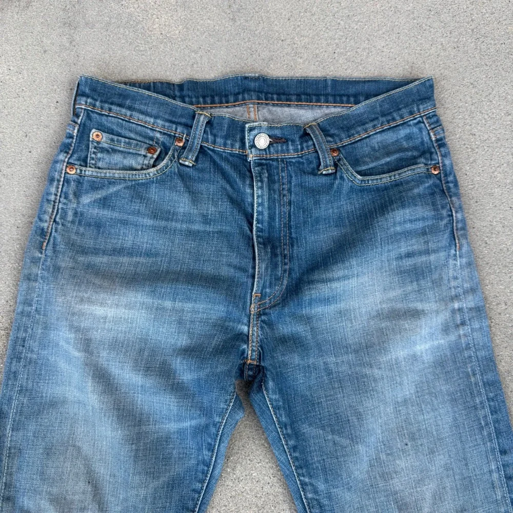 Levi's 513 Slim Straight Jeans Mens 33x32 Medium Wash Distressed Blue Denim